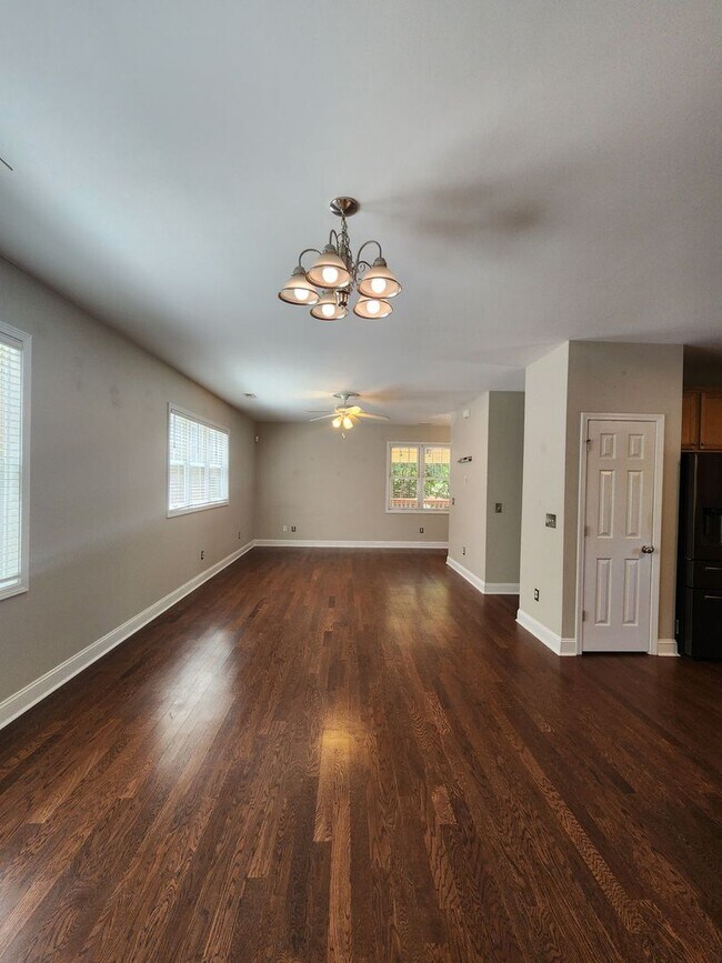 Building Photo - Montford Rental-Asheville