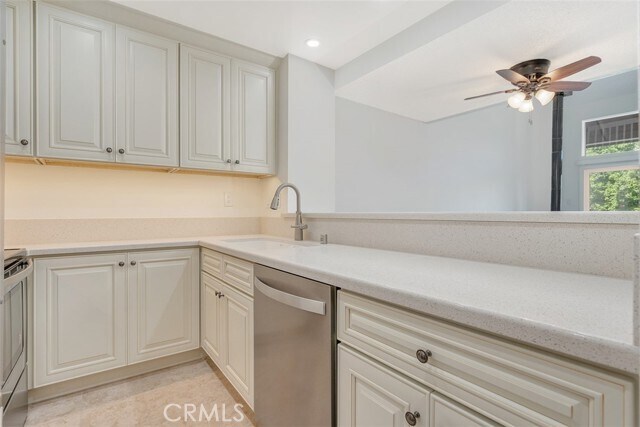 Building Photo - 7890 E Spring St