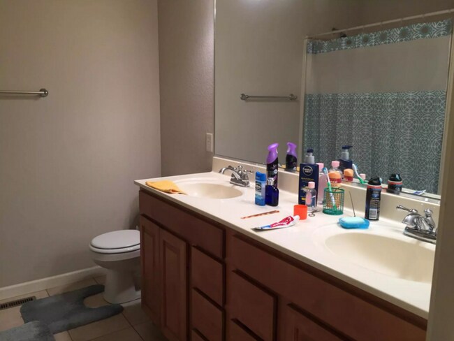 Building Photo - 103 Portsmouth Ln