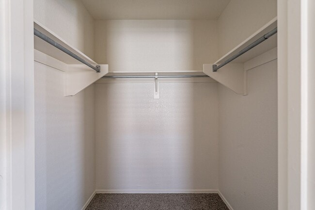 Building Photo - Home in Chandler for rent