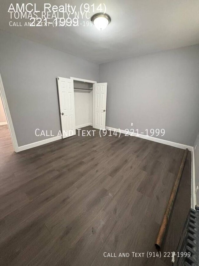 Building Photo - 109 Linden St
