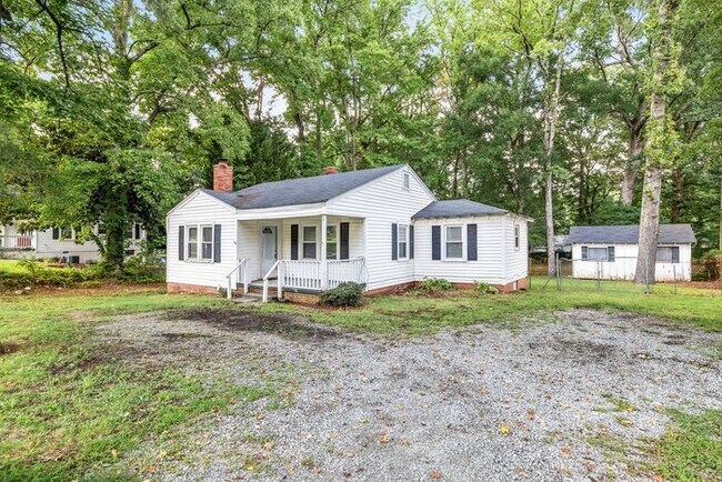 Building Photo - Adorable Home, Just Painted, Wood Flooring...