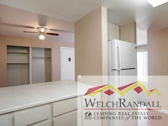 Building Photo - Your Roy Condo Retreat – 2 Bed, 1 Bath, Mo...
