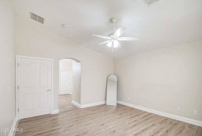 Building Photo - 43205 Roth Rd