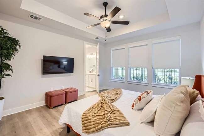 Building Photo - 7700 Ella Lee Ln