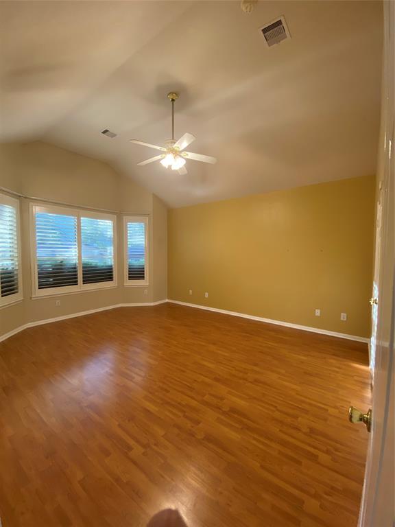 Building Photo - 2114 Winding Hollow Dr