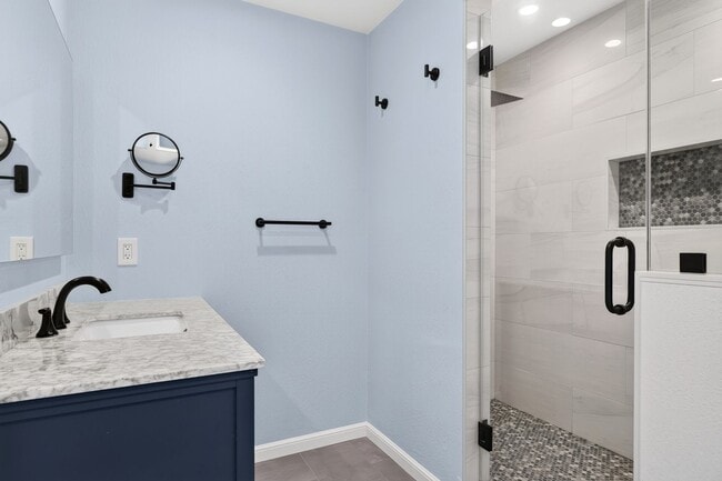 Building Photo - Beautifully Updated Single-Story 4BR Ranch with Designer Finishes & Spacious Fenced Yard!