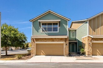 Building Photo - 516 E Slaughter Ln