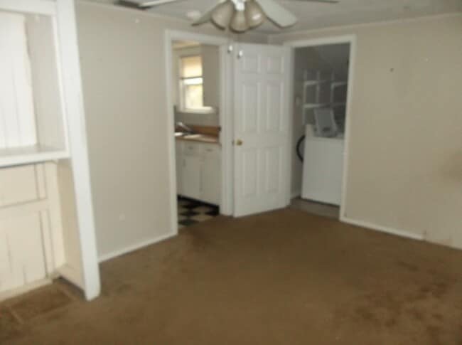 Building Photo - 100 Edwards St