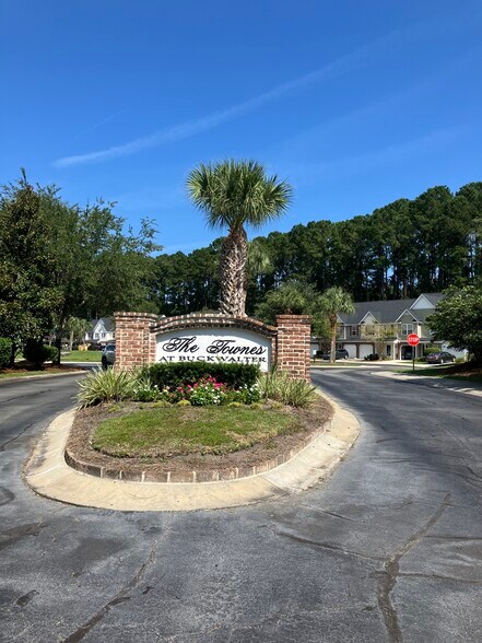 Main Entrance - 119 South St