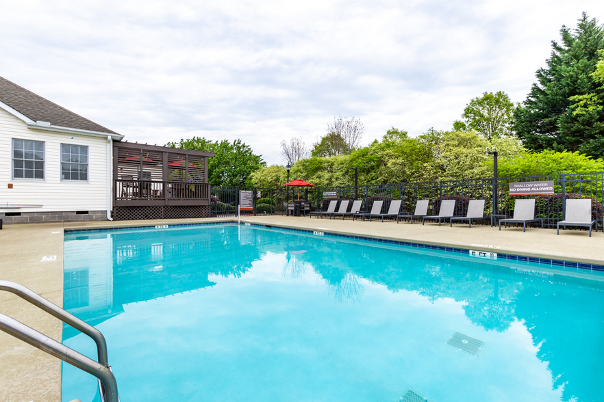 Primary Photo - Estates at Bellwood Apartment Homes