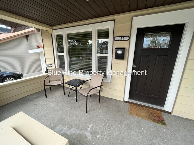 Building Photo - 155 E 5th St