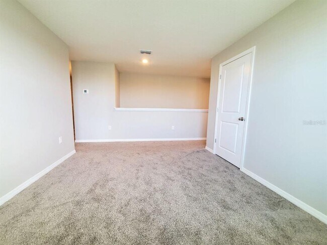 Building Photo - 1014 Golden Shiner Ave