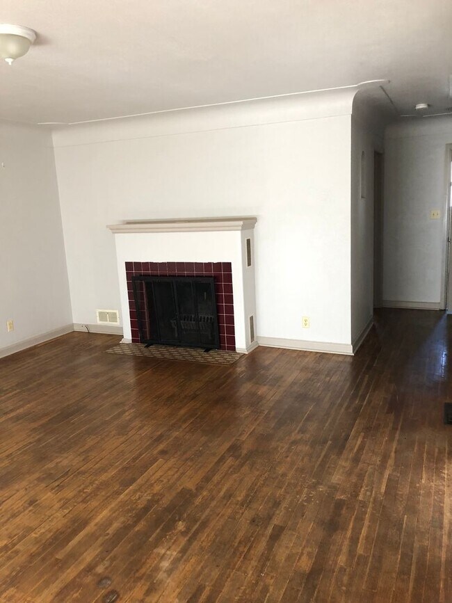 Building Photo - 175 N Stinson St
