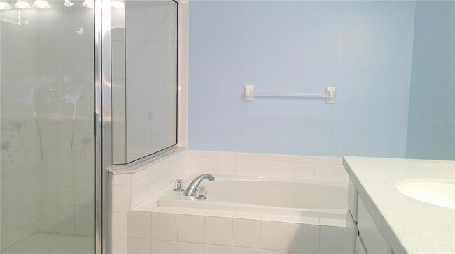 Building Photo - 8512 Canterbury Lake Blvd