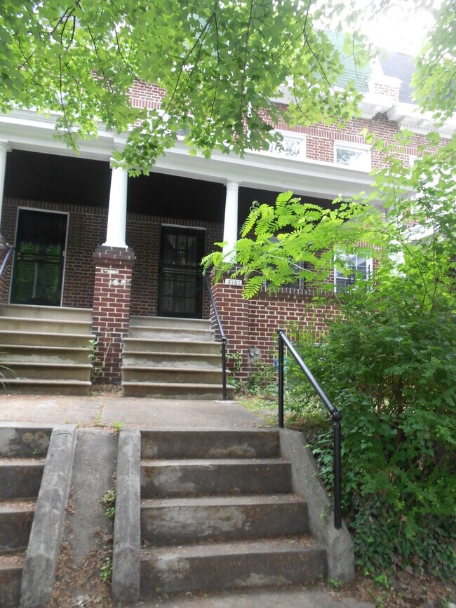 2024/2025 JHU Off Campus Huge 6bd/3ba Char... 3131 Guilford Ave