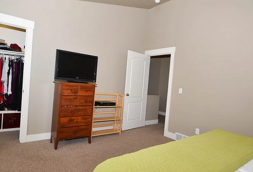 Building Photo - 173 W Barry Links Way