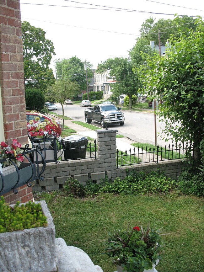 762 Mount Hope Ave 762 Mount Hope Ave Cincinnati OH 45204 Apartment