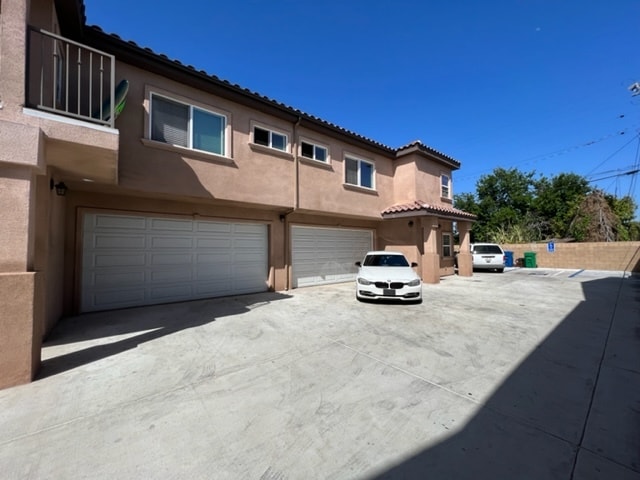 Building Photo - 14896 Van Buren St