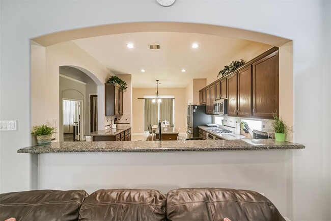 Building Photo - 24919 Ginger Ranch Dr