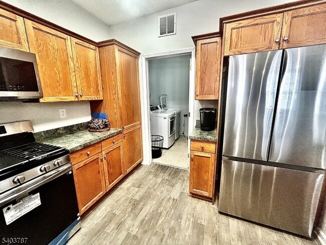 Building Photo - 172 Winchester Ct