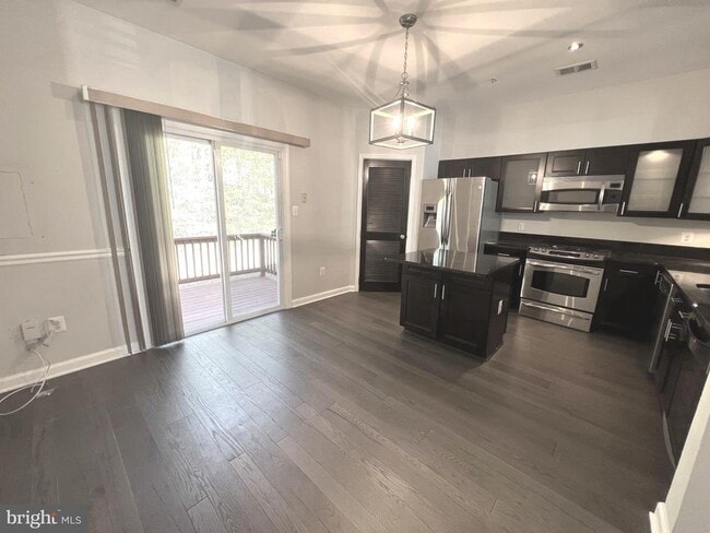 Building Photo - 2724 Oak Leaf Ct
