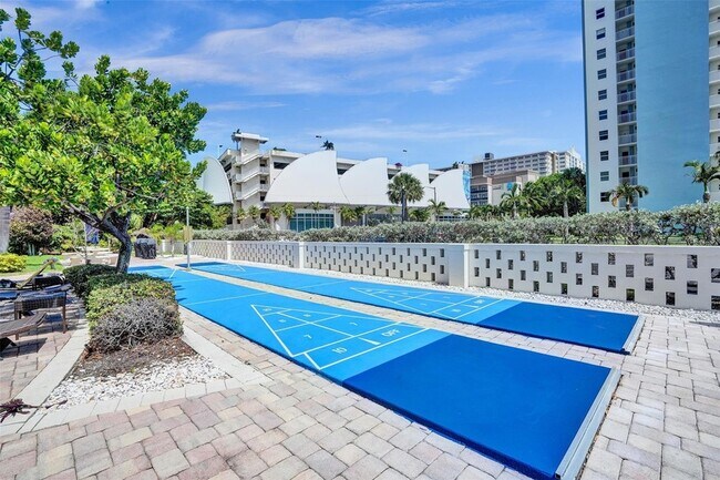 Building Photo - 301 N Ocean Blvd
