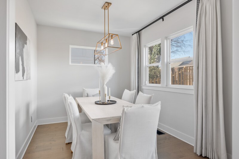 Building Photo - 514 Moore Ave