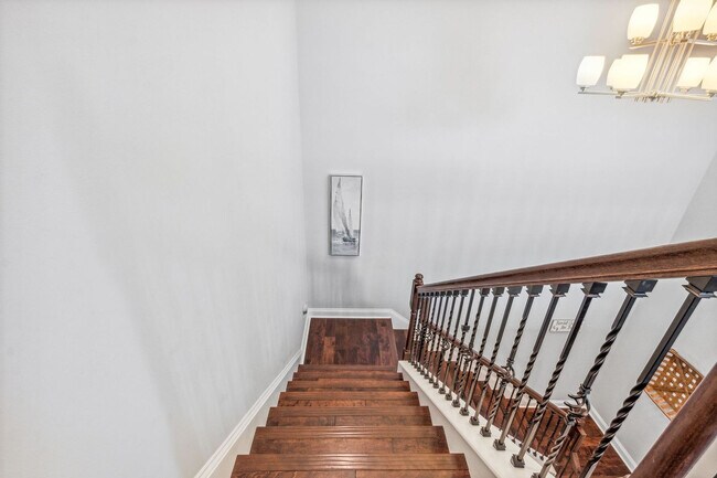 Building Photo - 95217 Summerwoods Cir