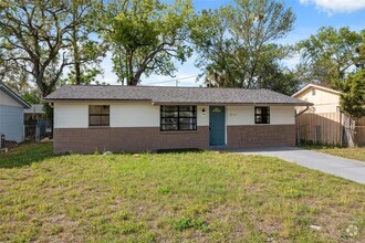 Building Photo - 7124 Florestate Dr