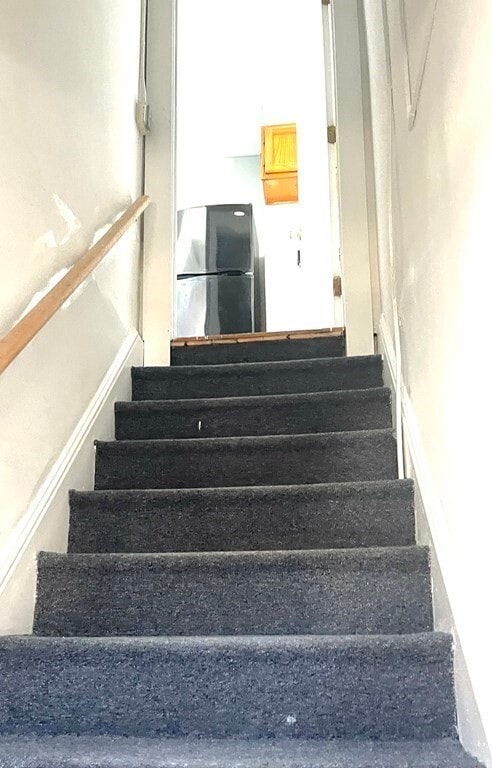 Building Photo - 546 N Front St