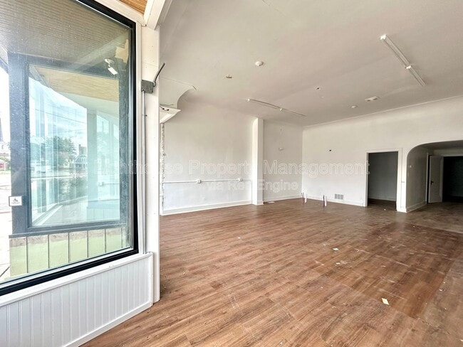 Building Photo - 1147 3rd St