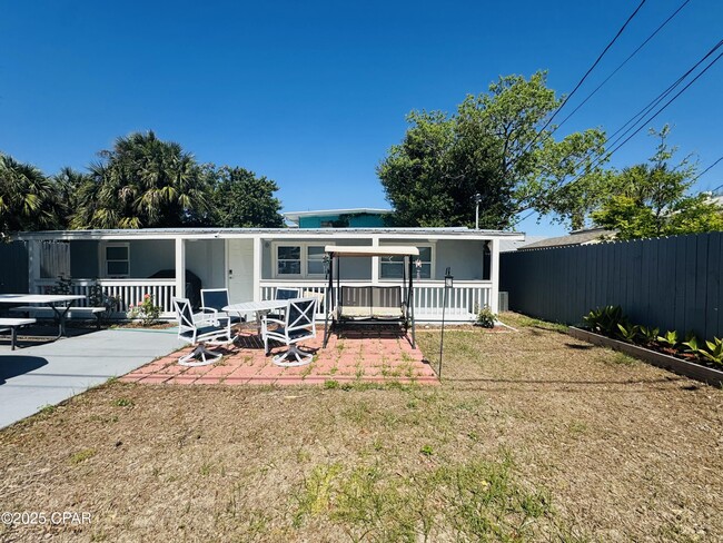 Building Photo - 203 Coronado Pl