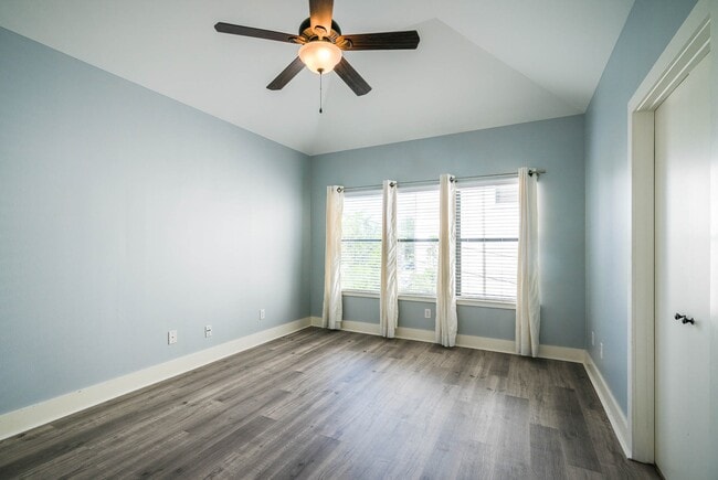 Building Photo - 3702 Omeara Dr