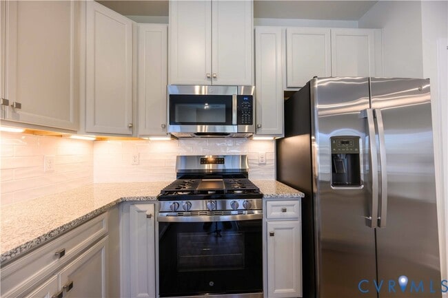 Building Photo - 10660 Wrexham Townes Vw