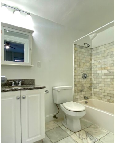 Building Photo - 92 Charles St