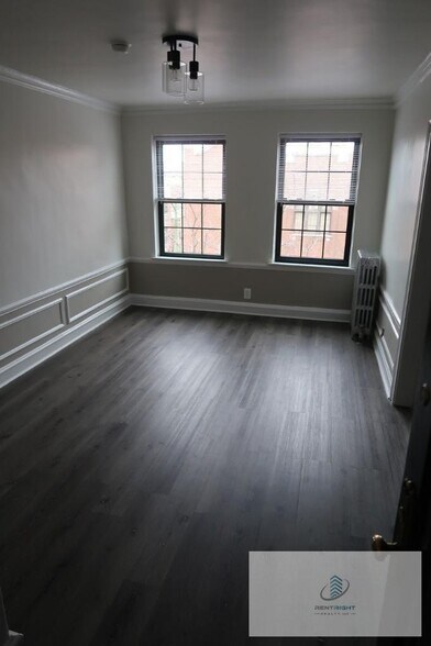 Building Photo - 5301 N Ashland Ave