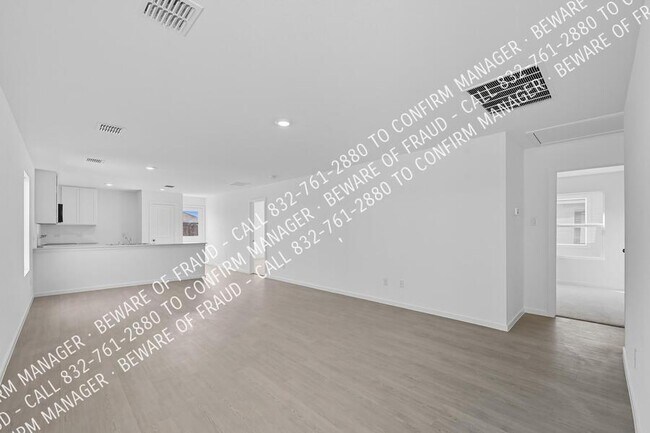 Building Photo - 6429 Middlebury Dr