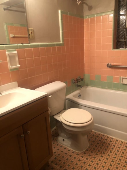 Building Photo - 5429 Lester Rd