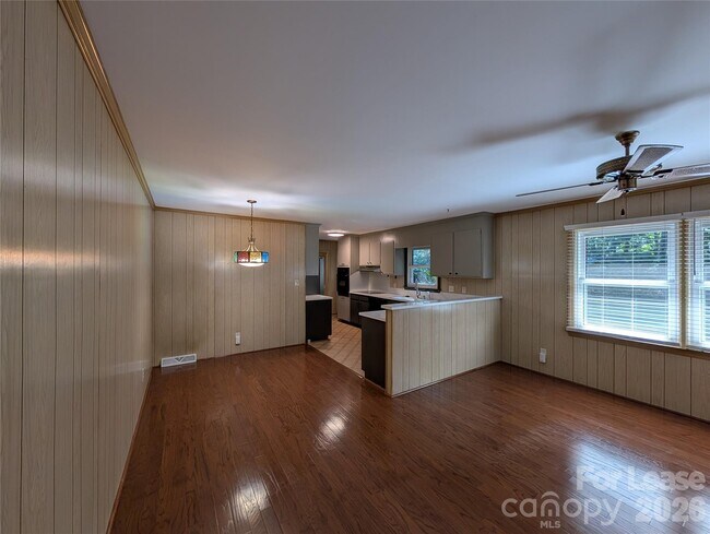 Building Photo - 103 Abingdon Cir