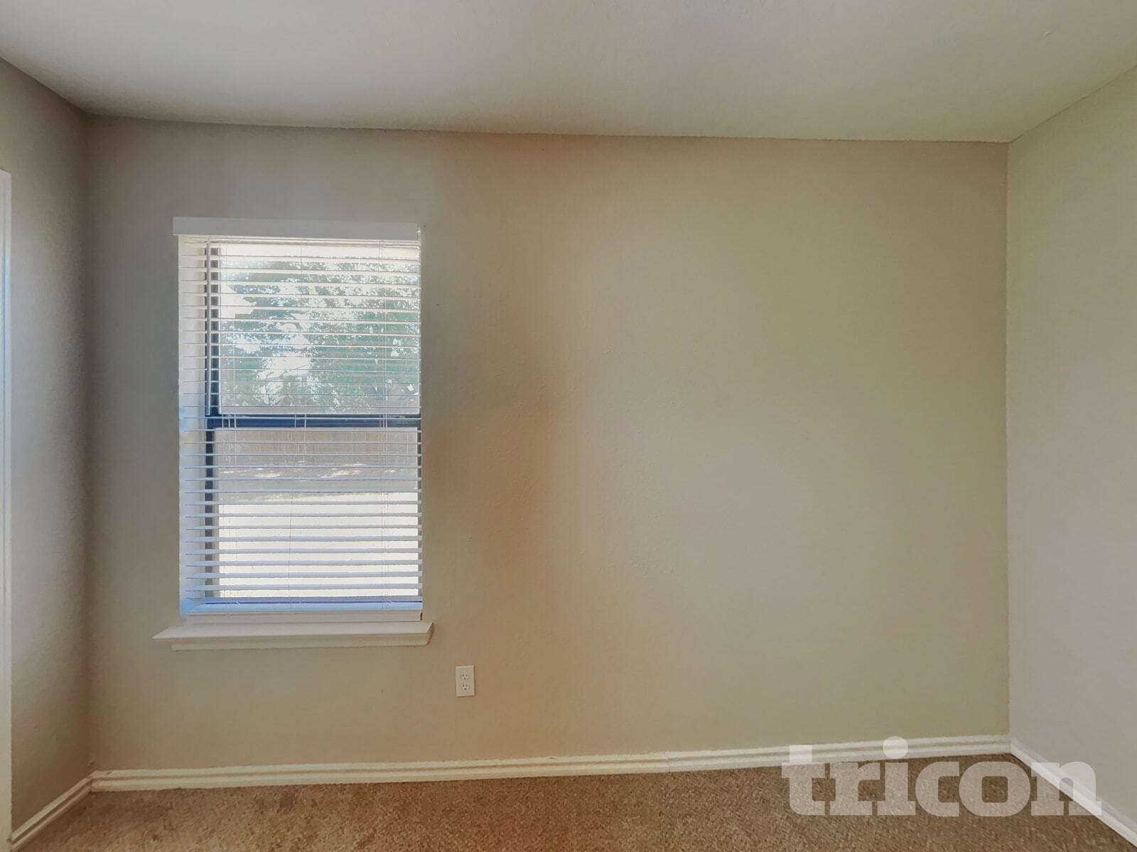 Building Photo - 1414 Glenwillow Dr