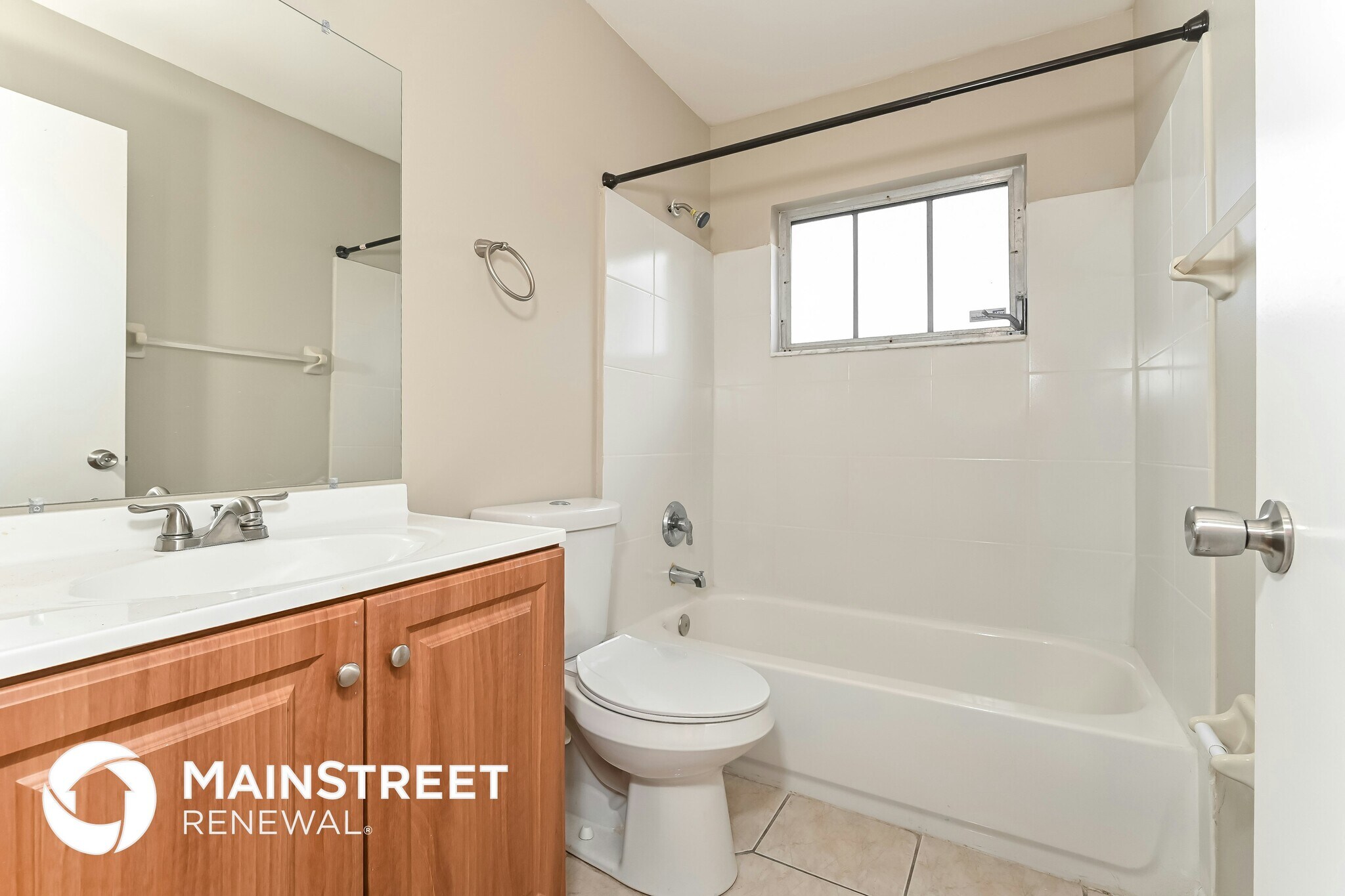 Building Photo - 2549 Brampton Ct