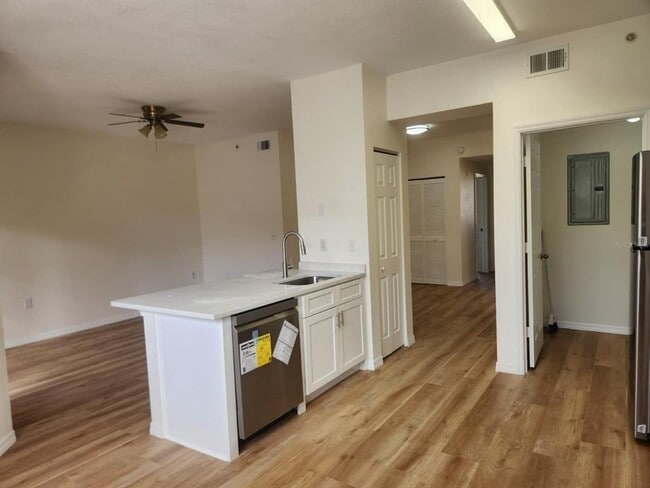 Building Photo - 10873 Windsor Walk Dr