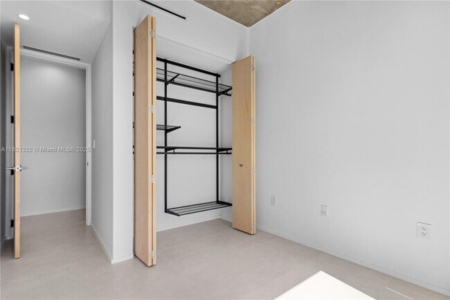 Building Photo - 4432 W Flagler St