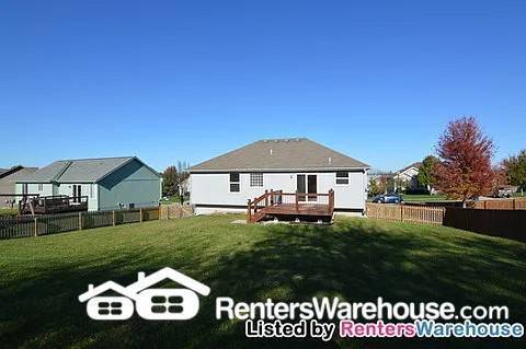 Building Photo - 4 Bed 3 Bath For Rent In Kearney! Availabl...