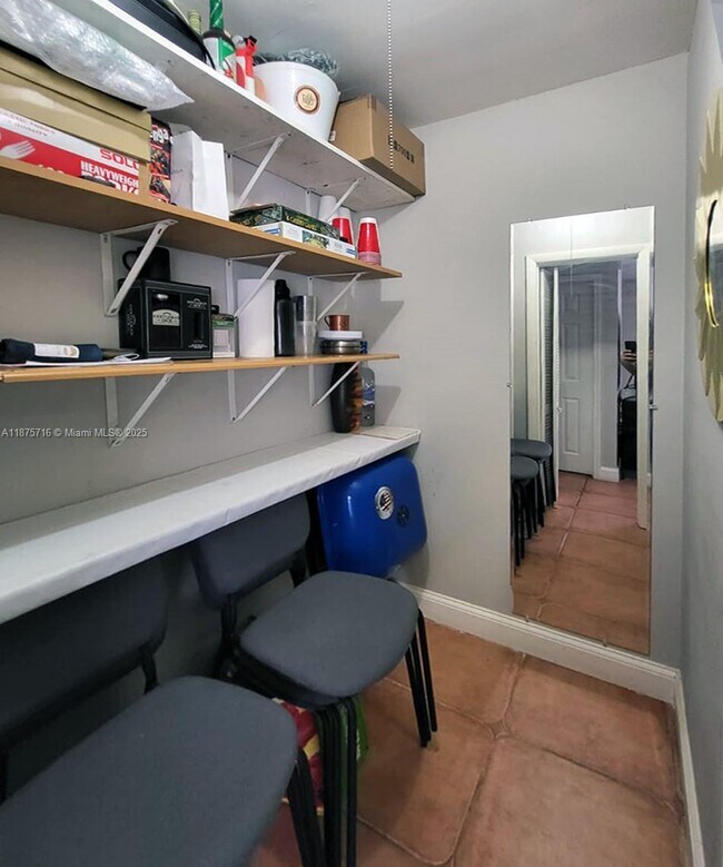 Building Photo - 8497 SW 137th Ave