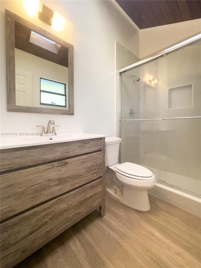 Building Photo - 7429 SW 14th Ct