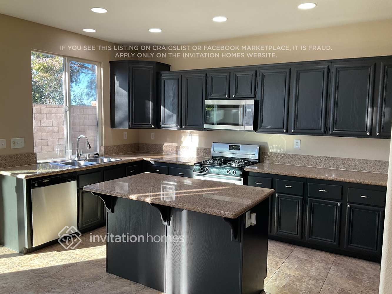 Building Photo - 27515 Nellie Ct