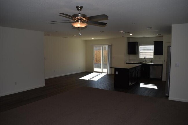 Building Photo - 4027 Bayonet Dr