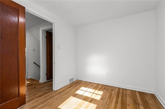 Building Photo - 255 Gilkeson Rd